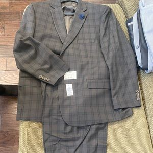 Perry Ellis portfolio 2 button suit 50R 44-27 inseam